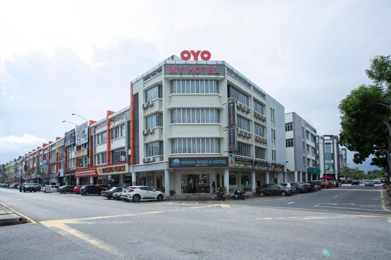 Oyo 89966 Green World Hotel @ Seri Putra Kajang Exterior photo